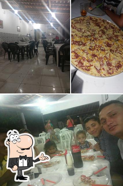 A foto da interior e pizza a Ki Pizza