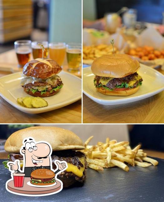 truland-burgers-greens-in-chandler-restaurant-reviews