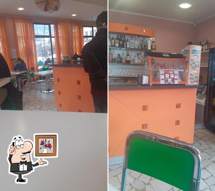 Gli interni di Bar