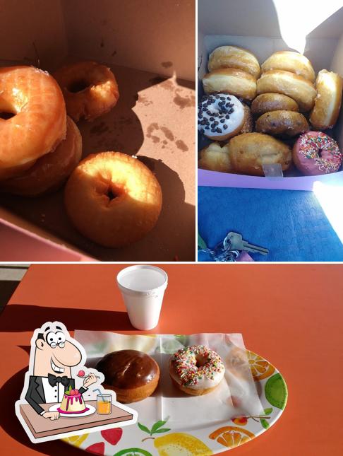 Donut Wheel, 2775 S Wilmot Rd in Tucson - Restaurant reviews