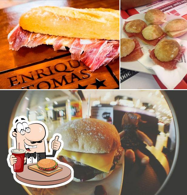 Get a burger at Enrique Tomás