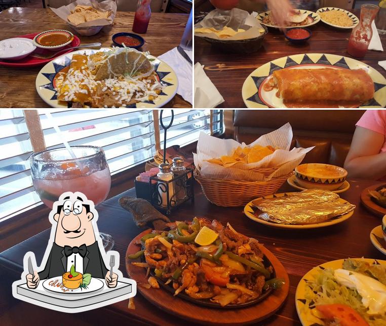 Блюда в "La Carreta Mexican Restaurant"