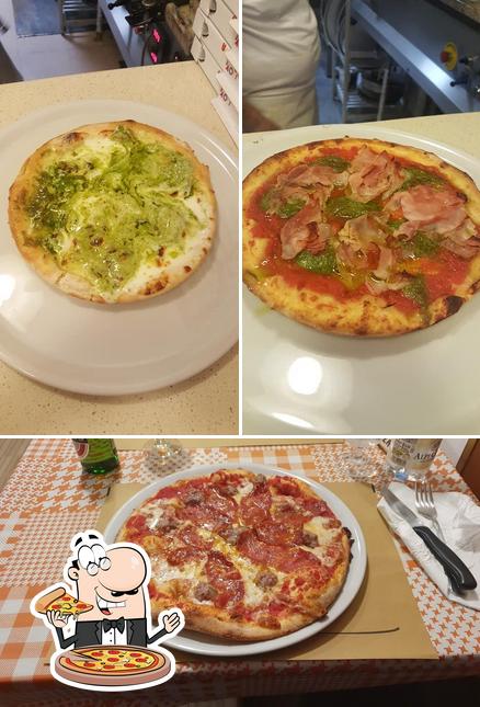 Scegli una pizza a Antico Forno Da Mario Genova