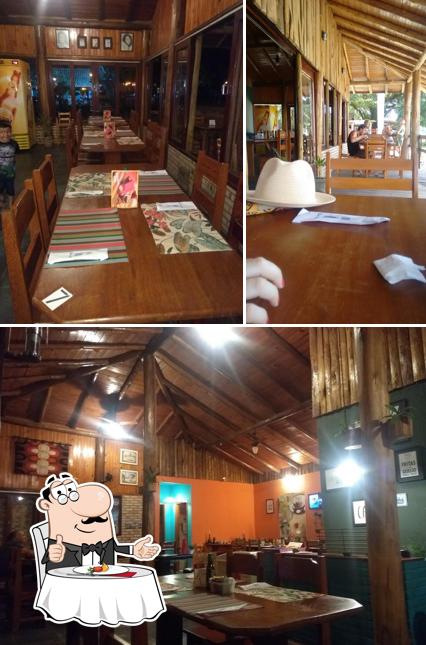 See this picture of Esquina Maffei