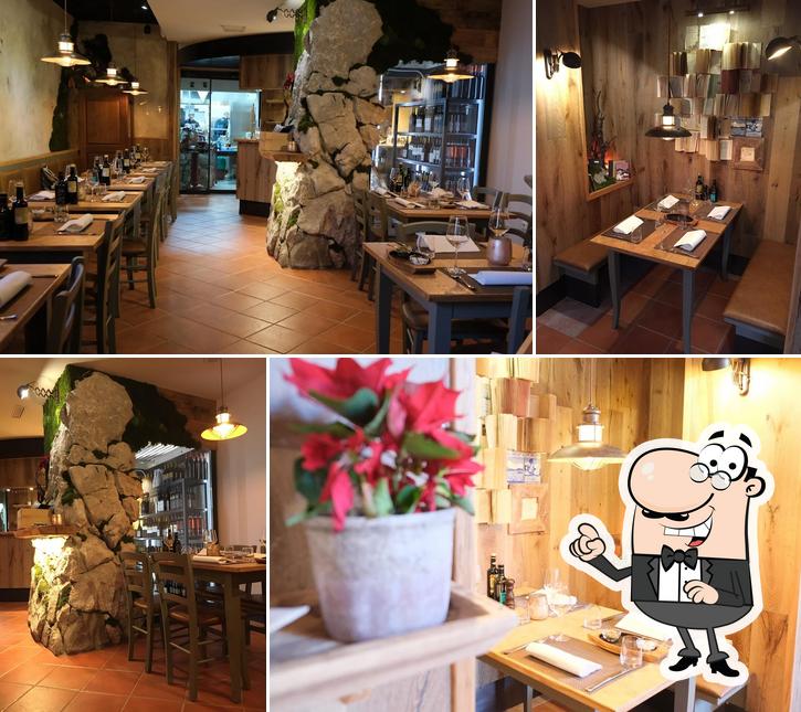 RESTAURANT TALE OF US