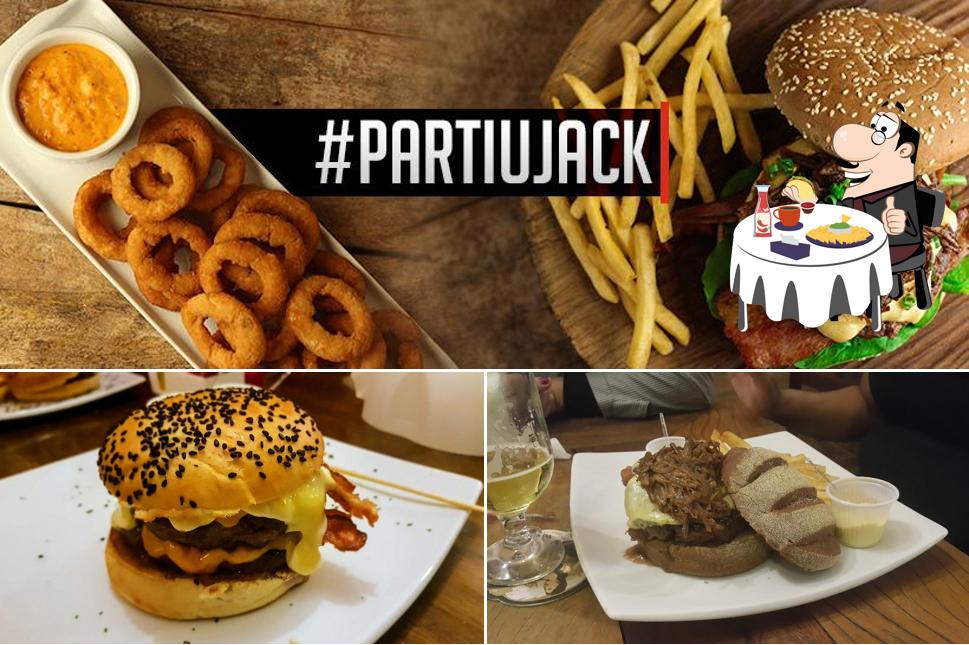 Delicie-se com um hambúrguer no Jack Brown - Hamburgueria