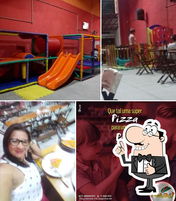 Look at this image of Pizzaria Fatias