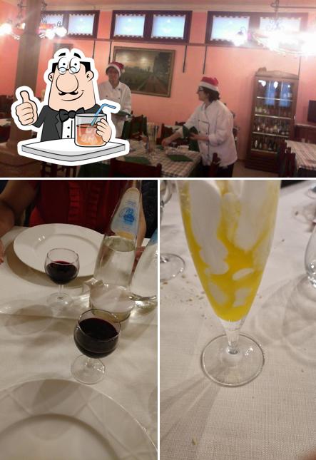 La foto della bevanda e interni di Trattoria ''Da Laura'' Di Gabanella Laura