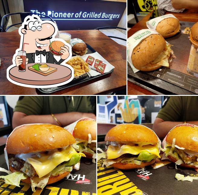 Treat yourself to a burger at Biggies Burger : Lalghati (Bhopal)