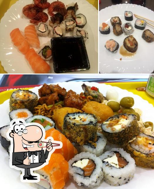 Peça diversas opções de sushi