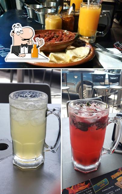 Disfrutra de tu bebida favorita en Guaymas Grill
