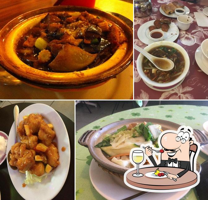 Food at Tian Ran Vegetarian Restaurant