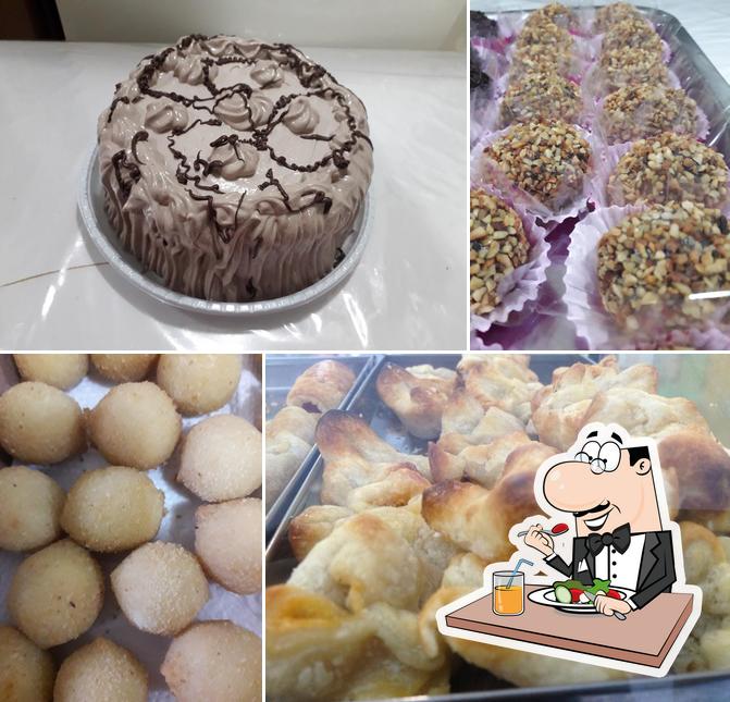 Comida em Confeitaria e Doceria Racelis