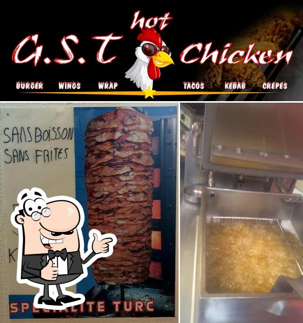 Regarder la photo de GST Hot Chicken