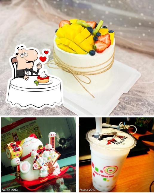 Bakery Li&U offers a selection of desserts