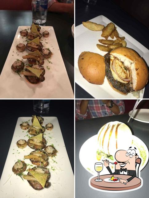 Food at The Bluebop Cafe