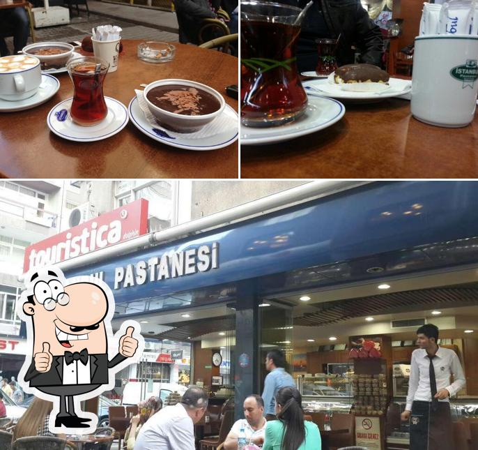 Mire esta imagen de Istanbul pastry shop
