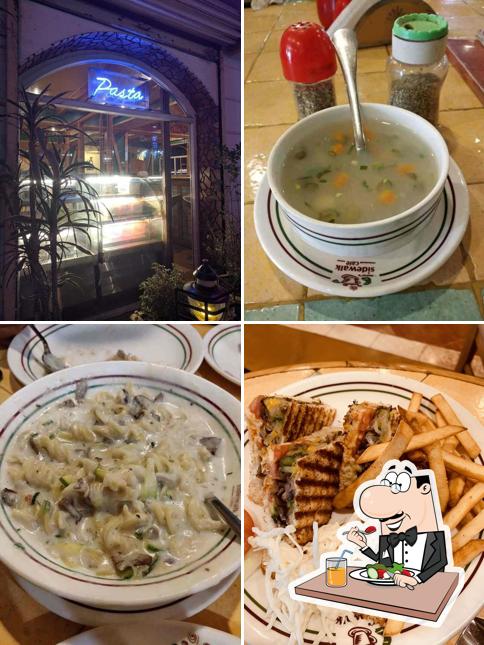 Nahar's Sidewalk Cafe