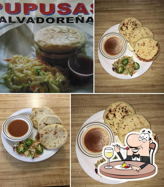 Platos en Salvadorean Pupusas and Tacos