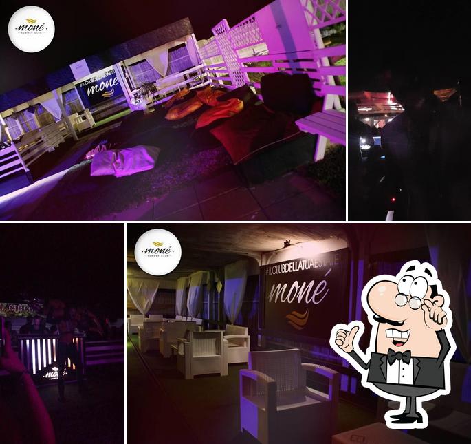 Moné summer club