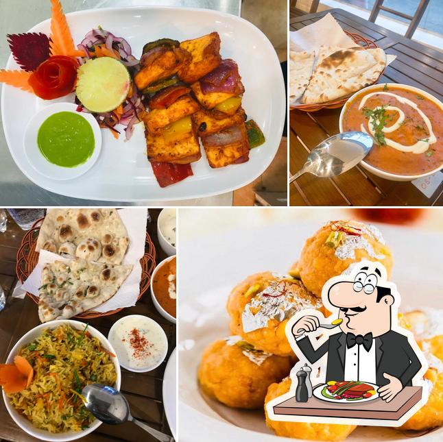 Еда в "Makhan Bhog Indian Vegetarian Restaurant"