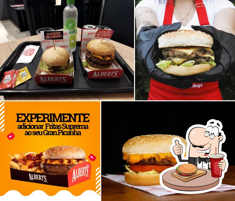 Os hambúrgueres do Hambúrgueria e hot dog Albert's Campina Grande-PB irão satisfazer diferentes gostos