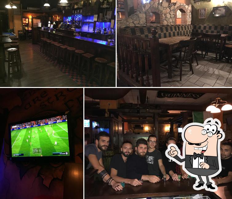 Dai un'occhiata agli interni di Shamrock irish pub