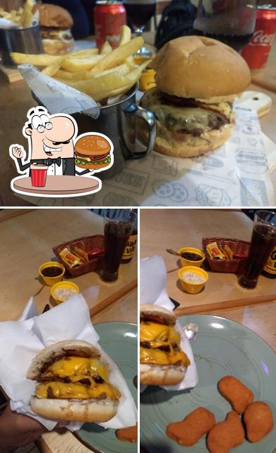 Os hambúrgueres do Cowboys Burger Bar. irão satisfazer uma variedade de gostos