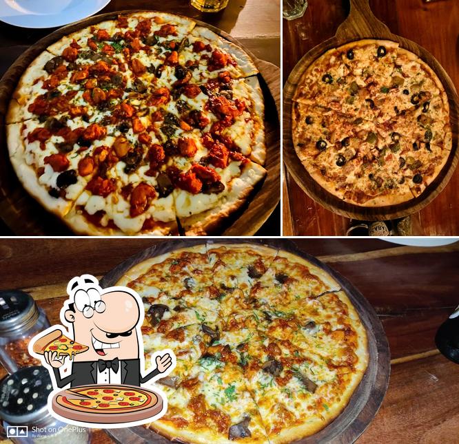 Order pizza at Resign Skybar