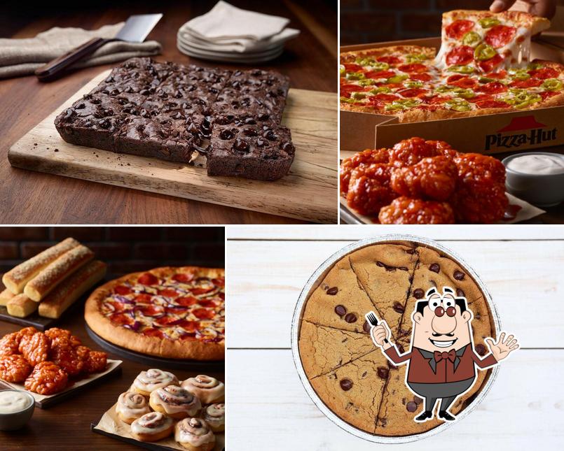 Pizza Hut, 54 Main St in Benton Restaurant menu and reviews
