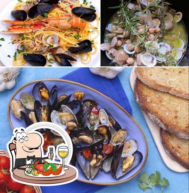 Prenditi la cucina di mare a Cantina Monti Azzurri