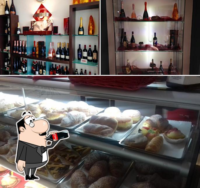 Hi Tech Caffé pub & bar, Maranello Restaurant reviews