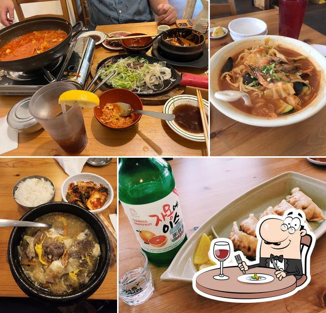 Korean Noodle House, 10016 Long Point Rd in Houston Restaurant menu and reviews