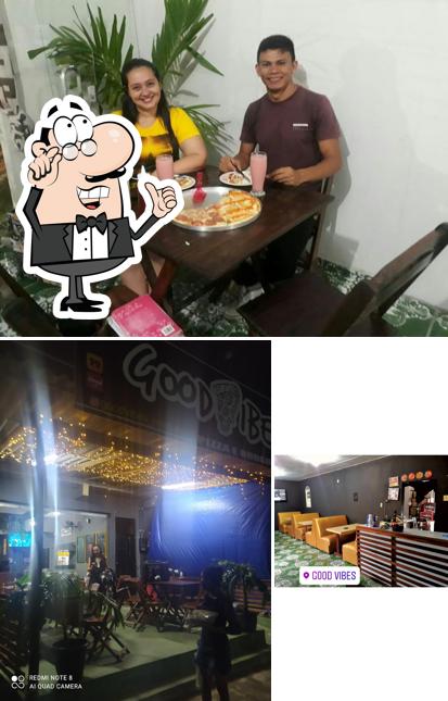 O interior do Good Vibes