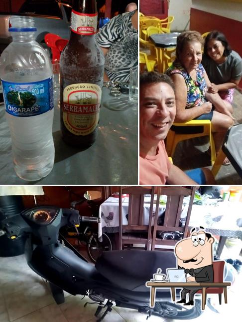 O interior do Gago's Bar