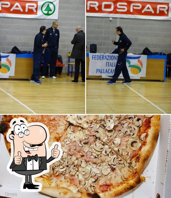 Vedi la foto di L'Angolo Della Pizza