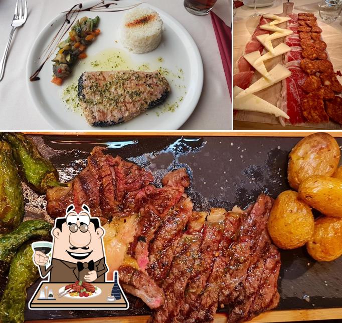 Prenditi i piatti di carne a Restaurant Circulo Español