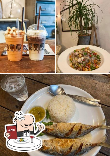 Food at Teuk-ตึก Coffee/Food/Vintage stuff