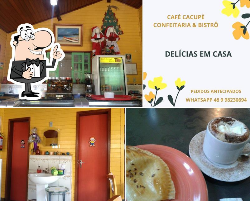 Here's a pic of Café Cacupé Confeitaria & Bistrô