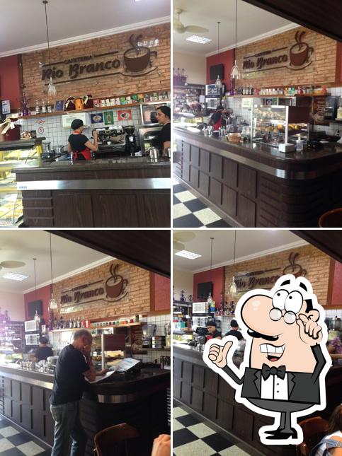 Veja imagens do interior do Cafeteria Rio Branco