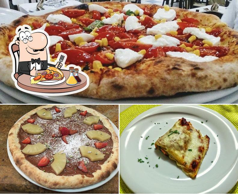 Scegli una pizza a La Cambusa Ossidiana bar- ristorante-pizzeria