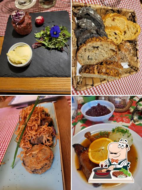 Bestellt ein Fleischgericht bei Gasthaus Liegsalz