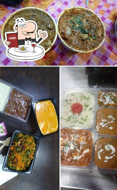 Meals at Desi Dakaar