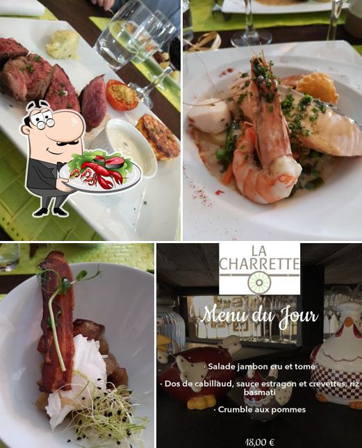 Choisissez de nombreux repas à base de fruits de mer proposés par Restaurant La Charrette