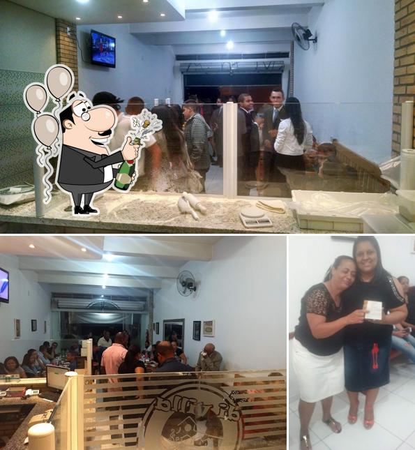 O Di Villa Pizzas provê uma opção para hospedar um banquete de casamento