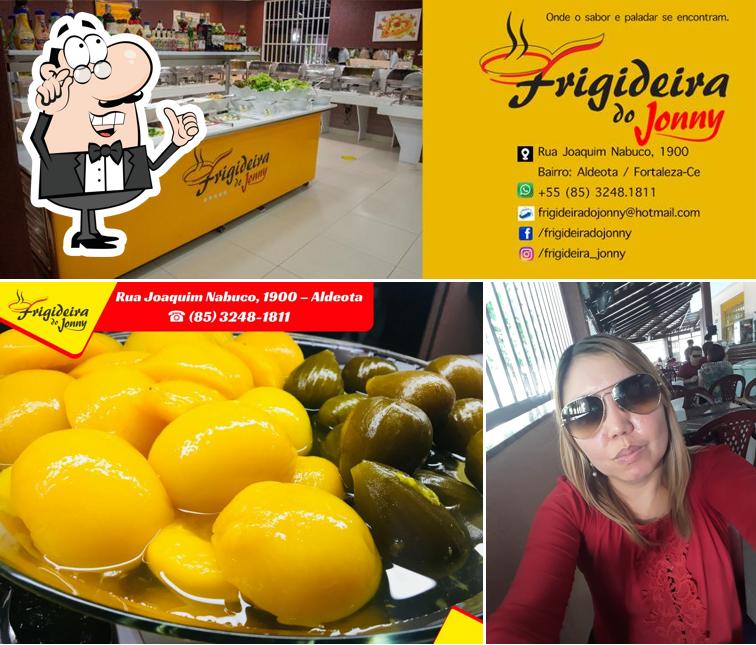 O interior do Frigideira do Jonny