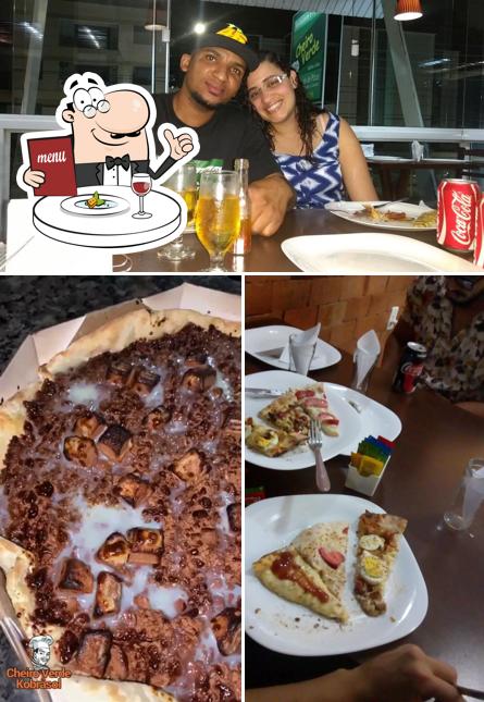 Entre diferentes coisas, comida e interior podem ser encontrados no Restaurante e Pizzaria Cheiro Verde Kobrasol
