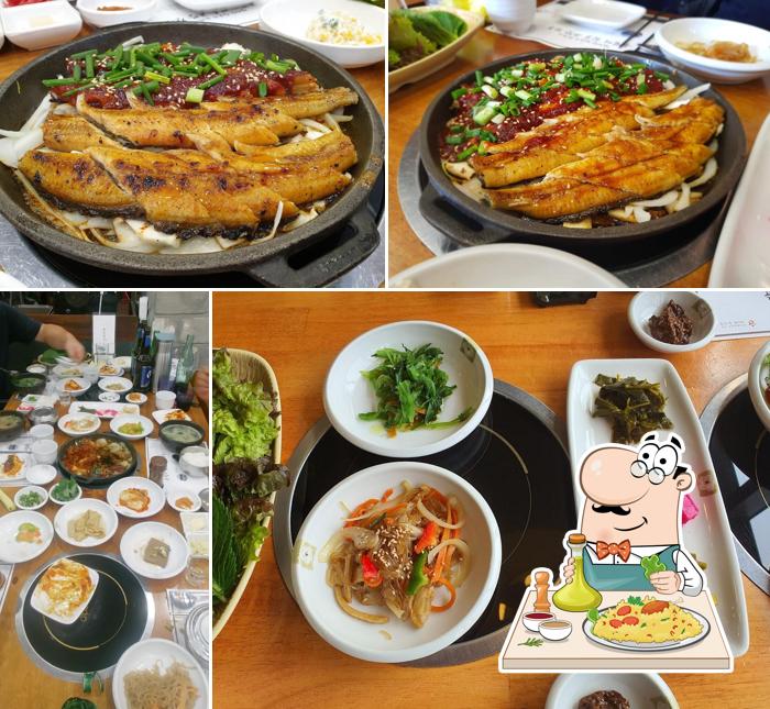 Food at 유정장어