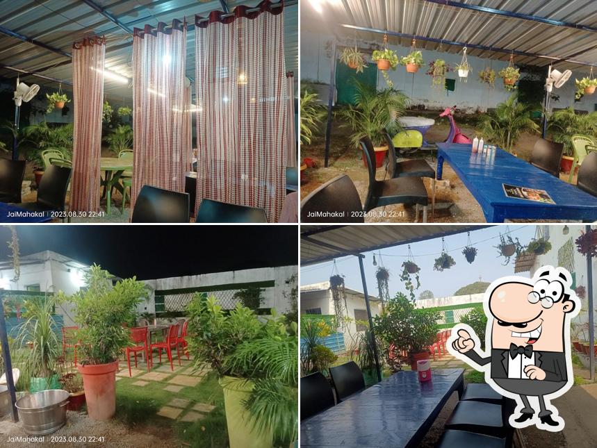 The interior of Garden Inn