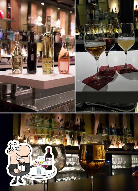 Bar So Wood serves alcohol